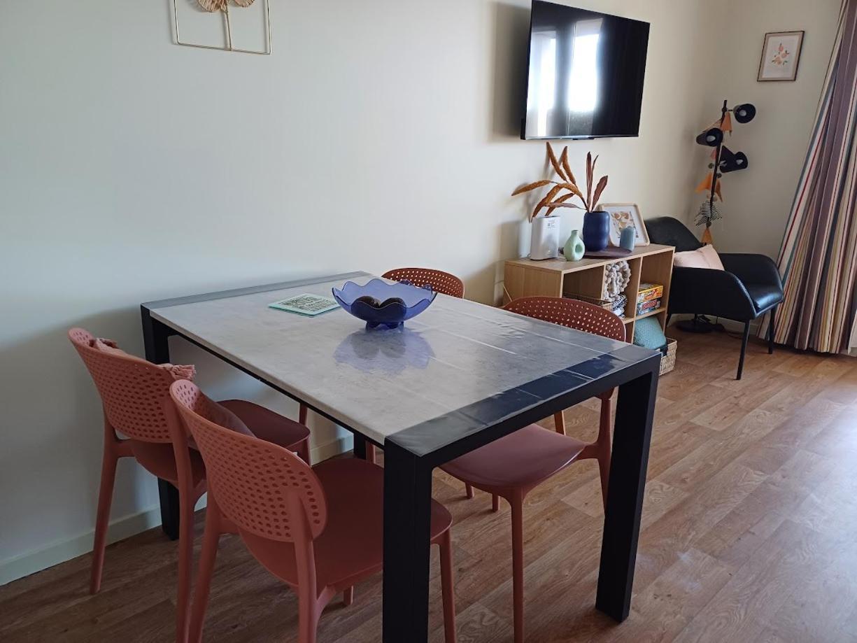 شقة Le 501 F2 De Plain-Pied Avec Terrasse كورسول-سور-مار المظهر الخارجي الصورة