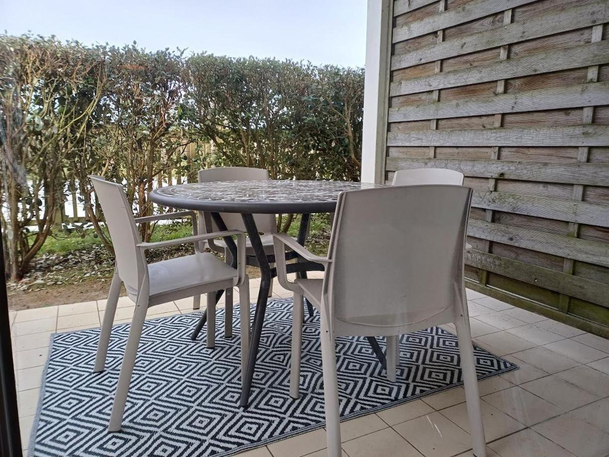 شقة Le 501 F2 De Plain-Pied Avec Terrasse كورسول-سور-مار المظهر الخارجي الصورة